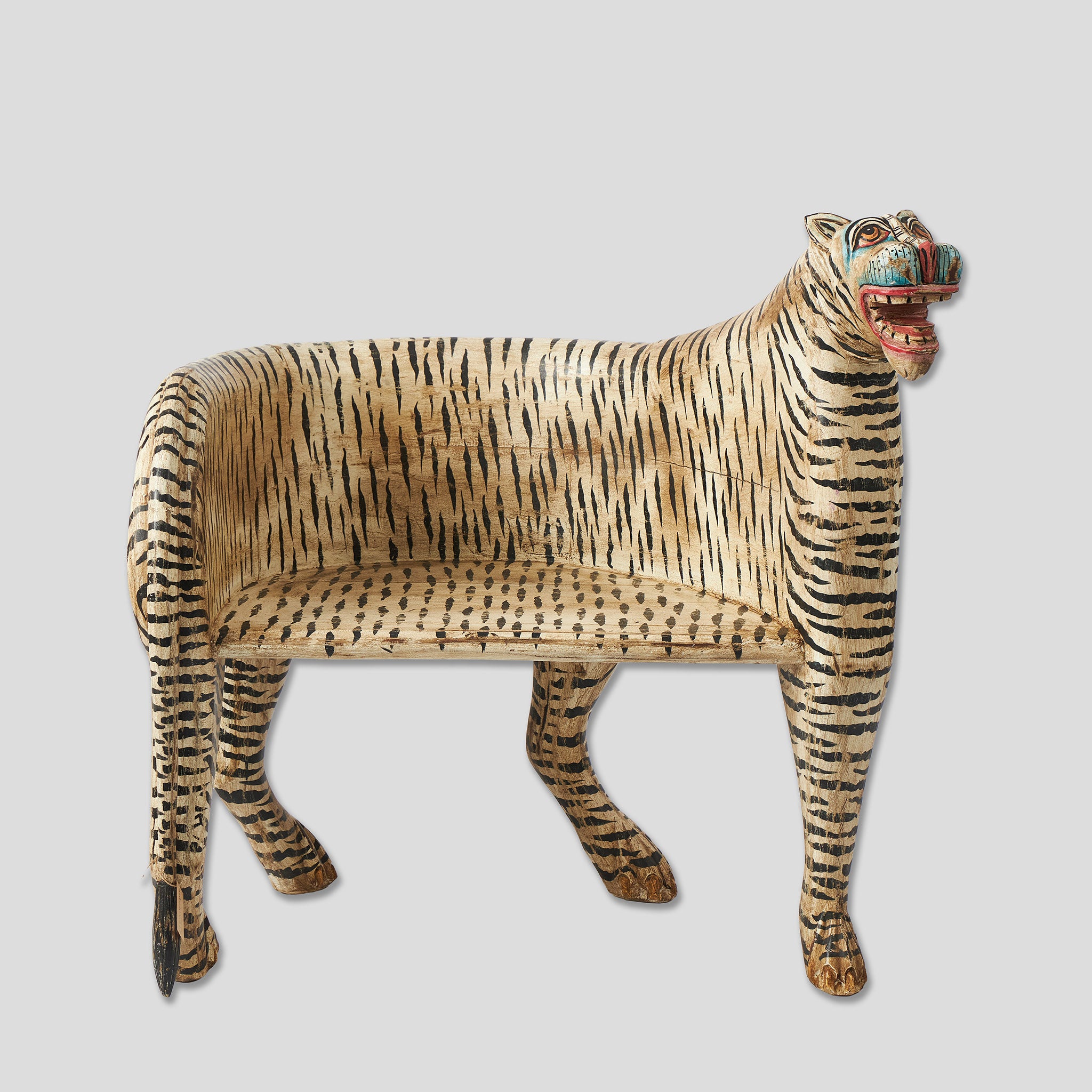 Bancheta Zebra Sculptata