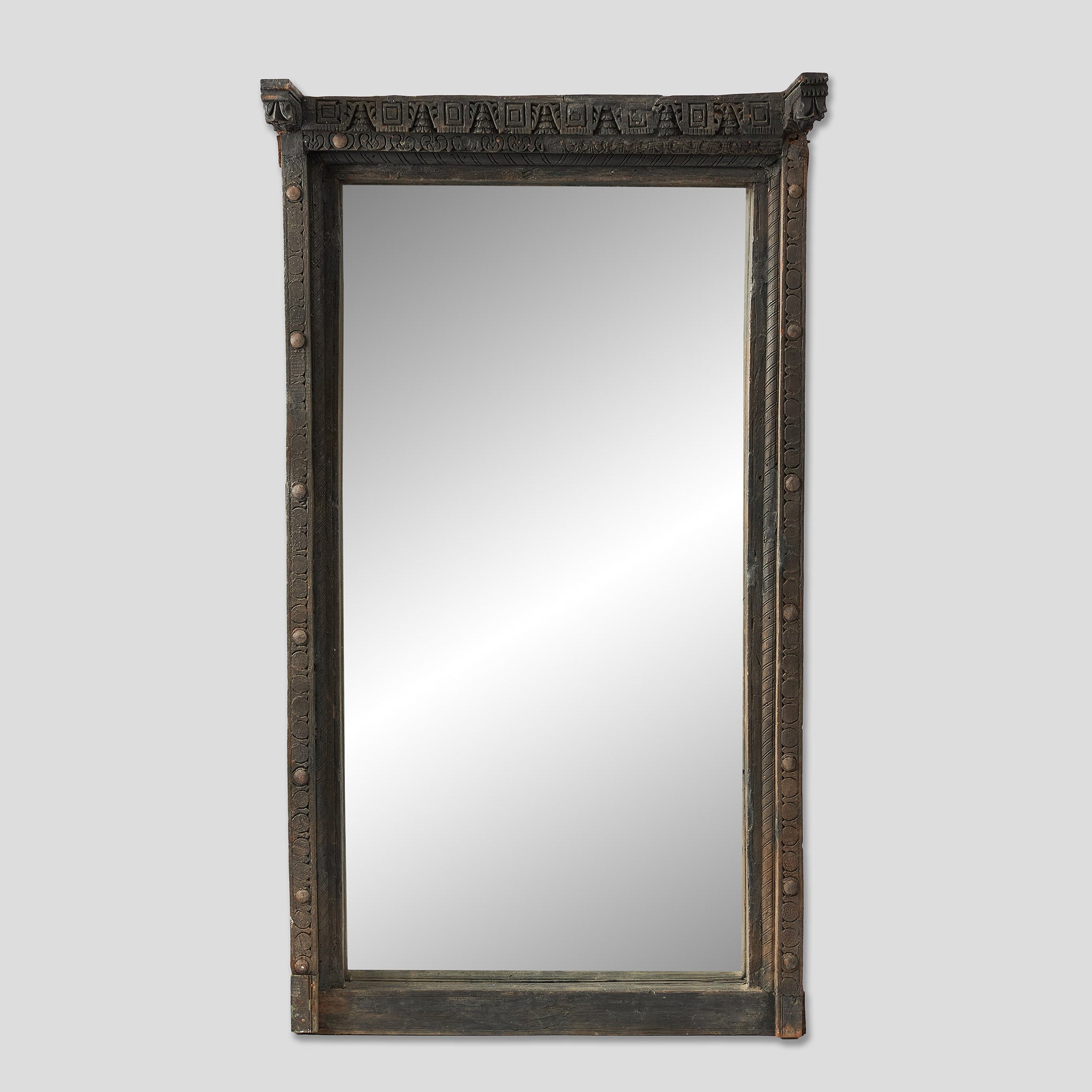 Oglinda cu Rama Sculptata