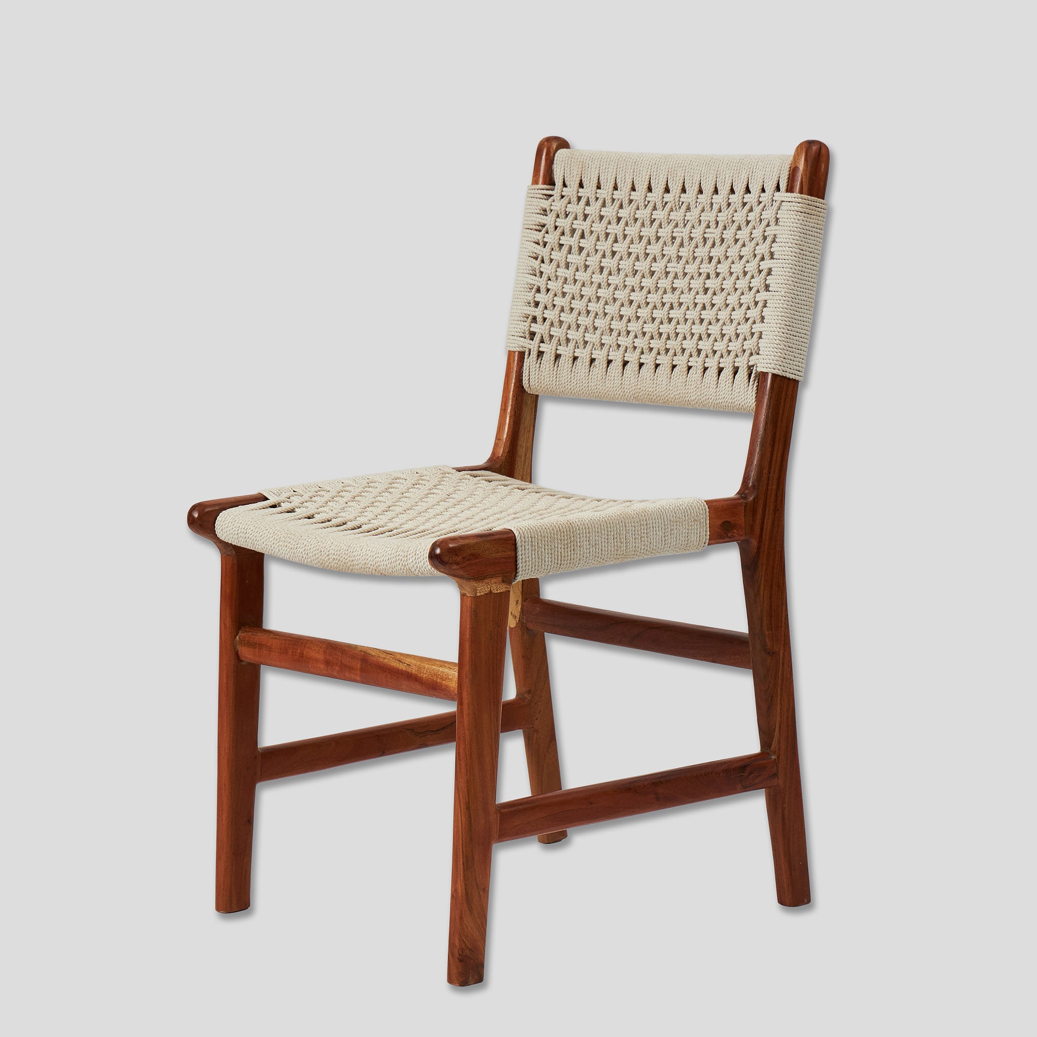 Scaun din Lemn cu Sfoara Impletita