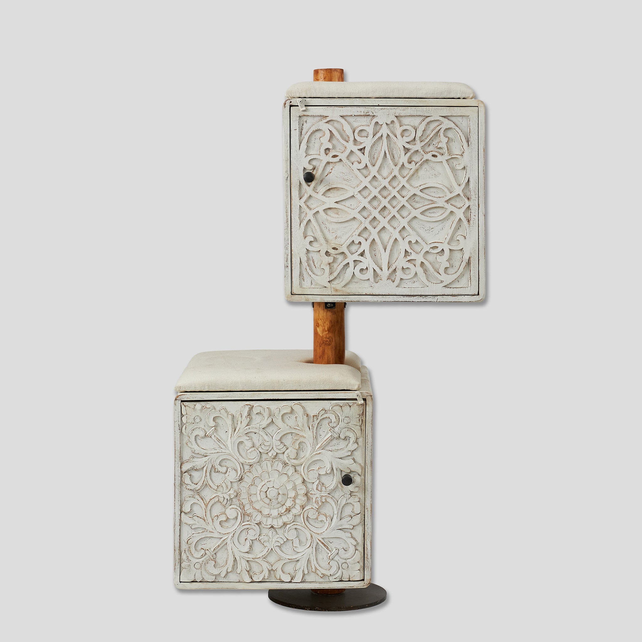 Casuta pentru Pisici din Lemn de Mango