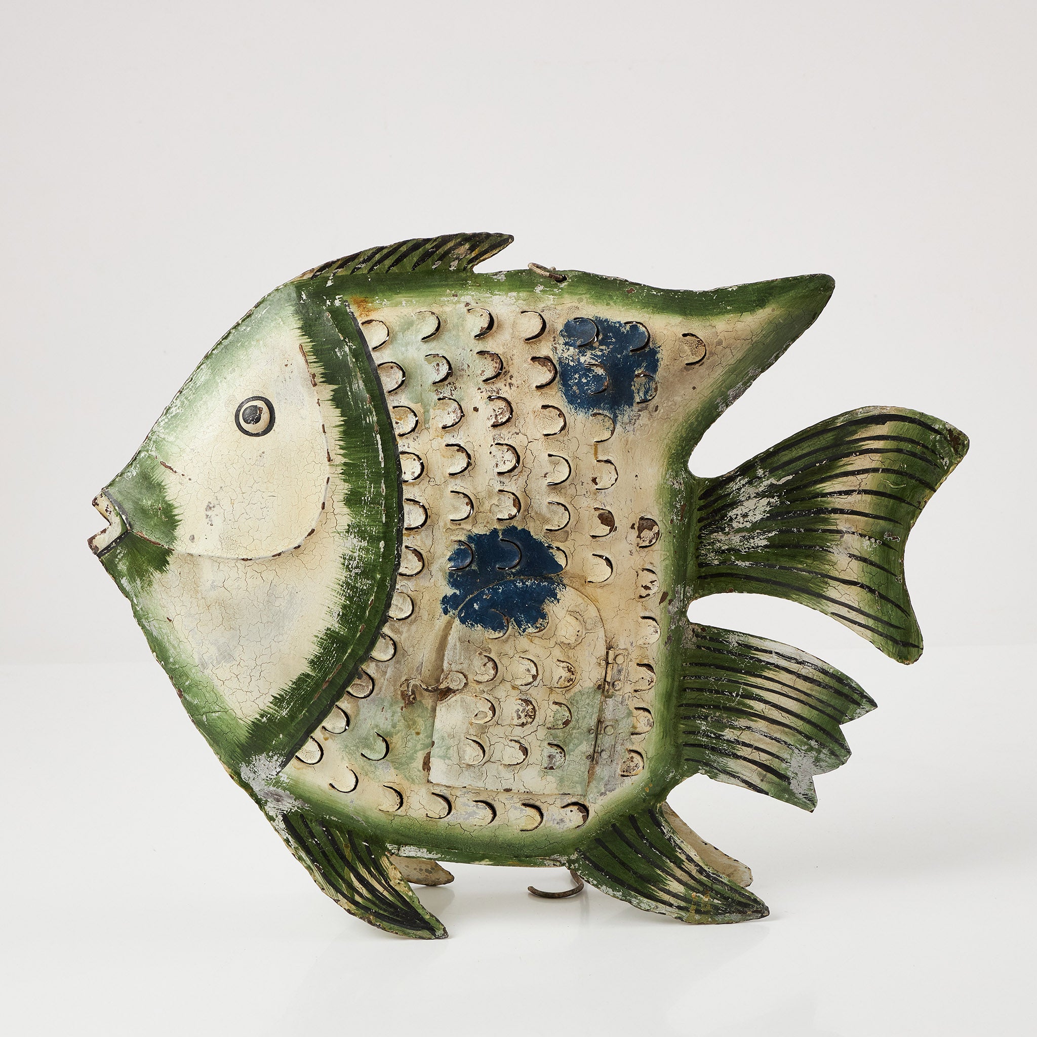 Peste Decorativ din Metal