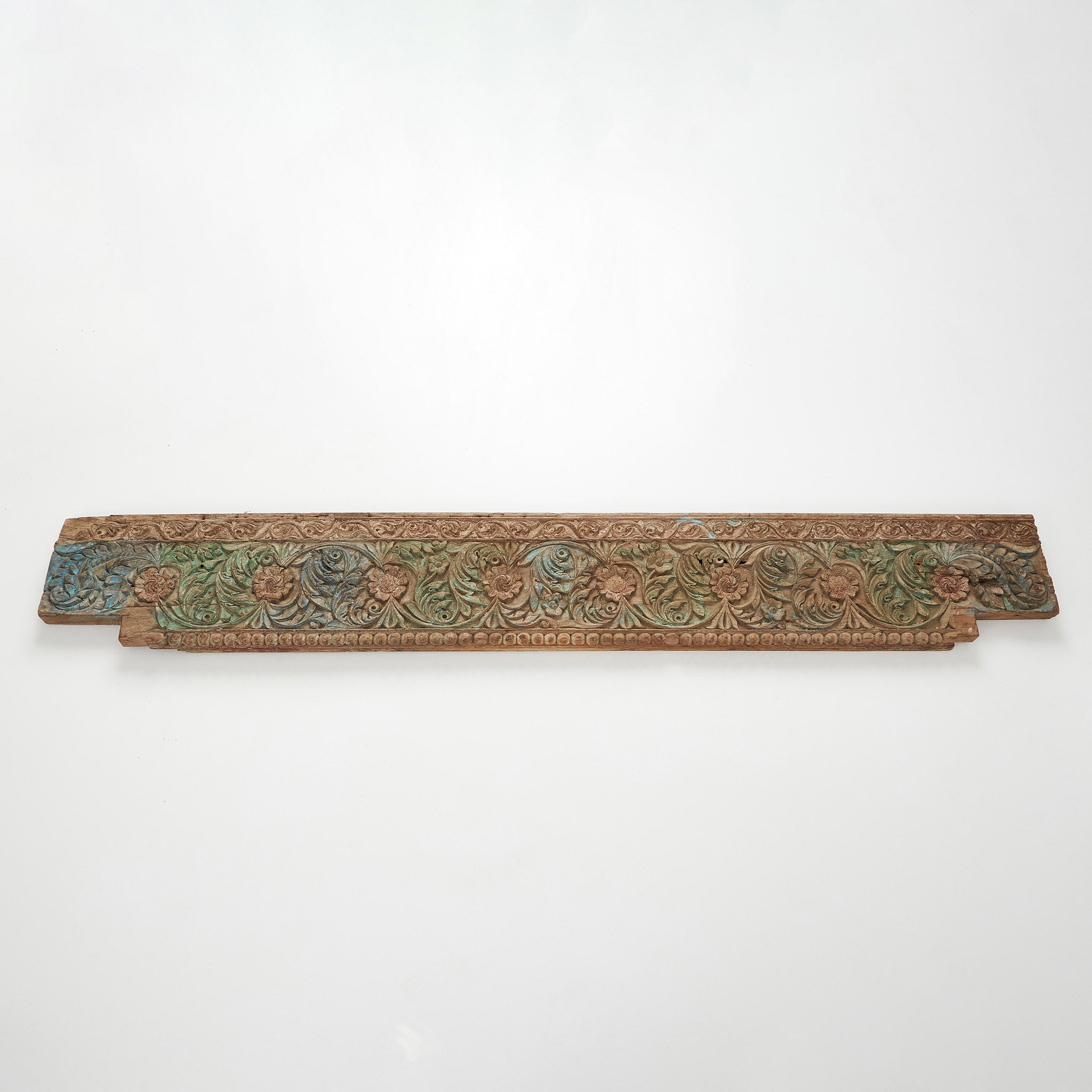 Bara din Lemn Sculptat