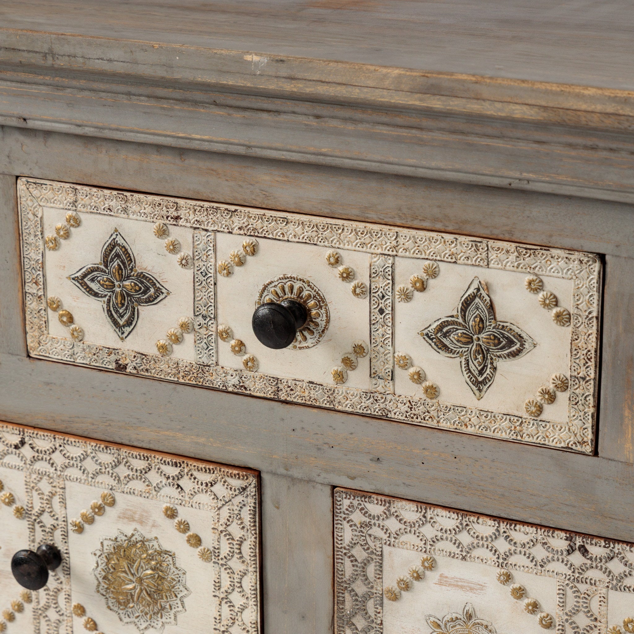 Comoda din Lemn cu Sertare