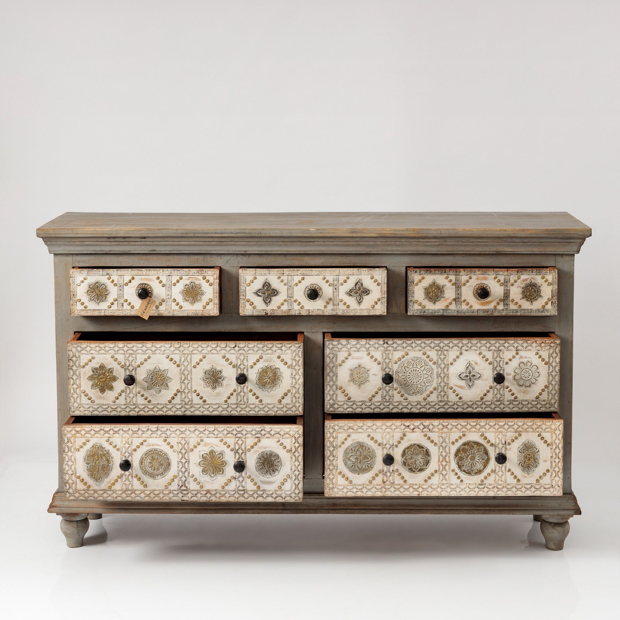 Comoda din Lemn cu Sertare