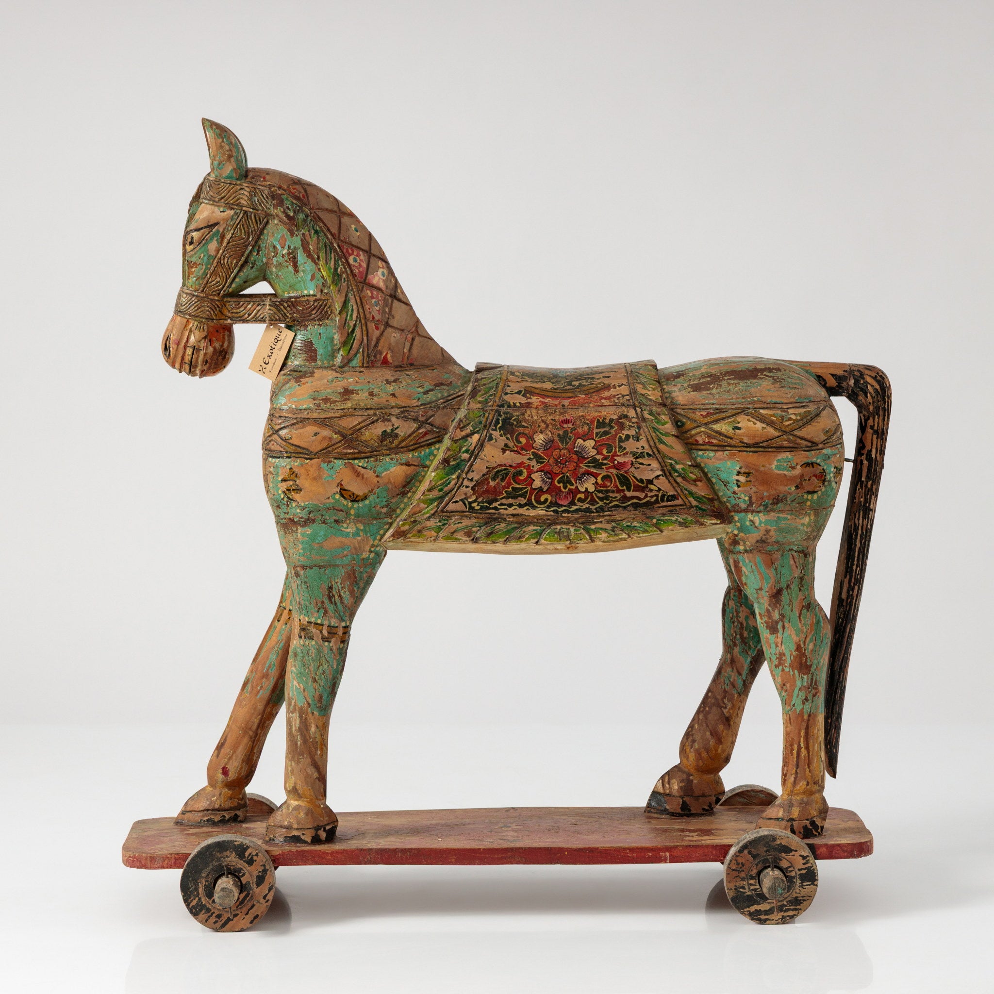 Cal Decorativ din Lemn pe Roți