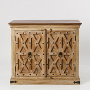 Dulap din Lemm cu Usi Sculptate