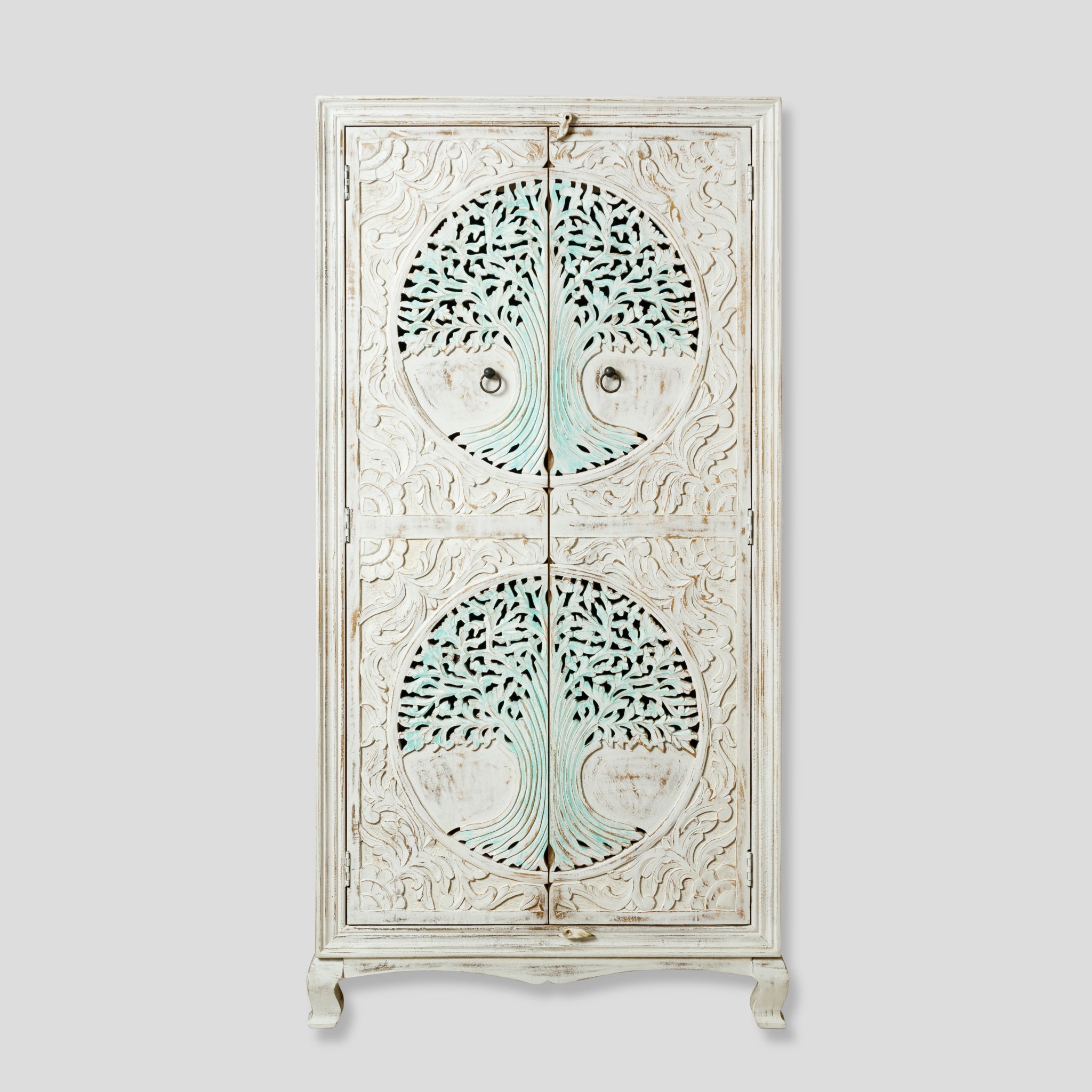 Dulap Sculptat cu Motivul Arborele Vietii