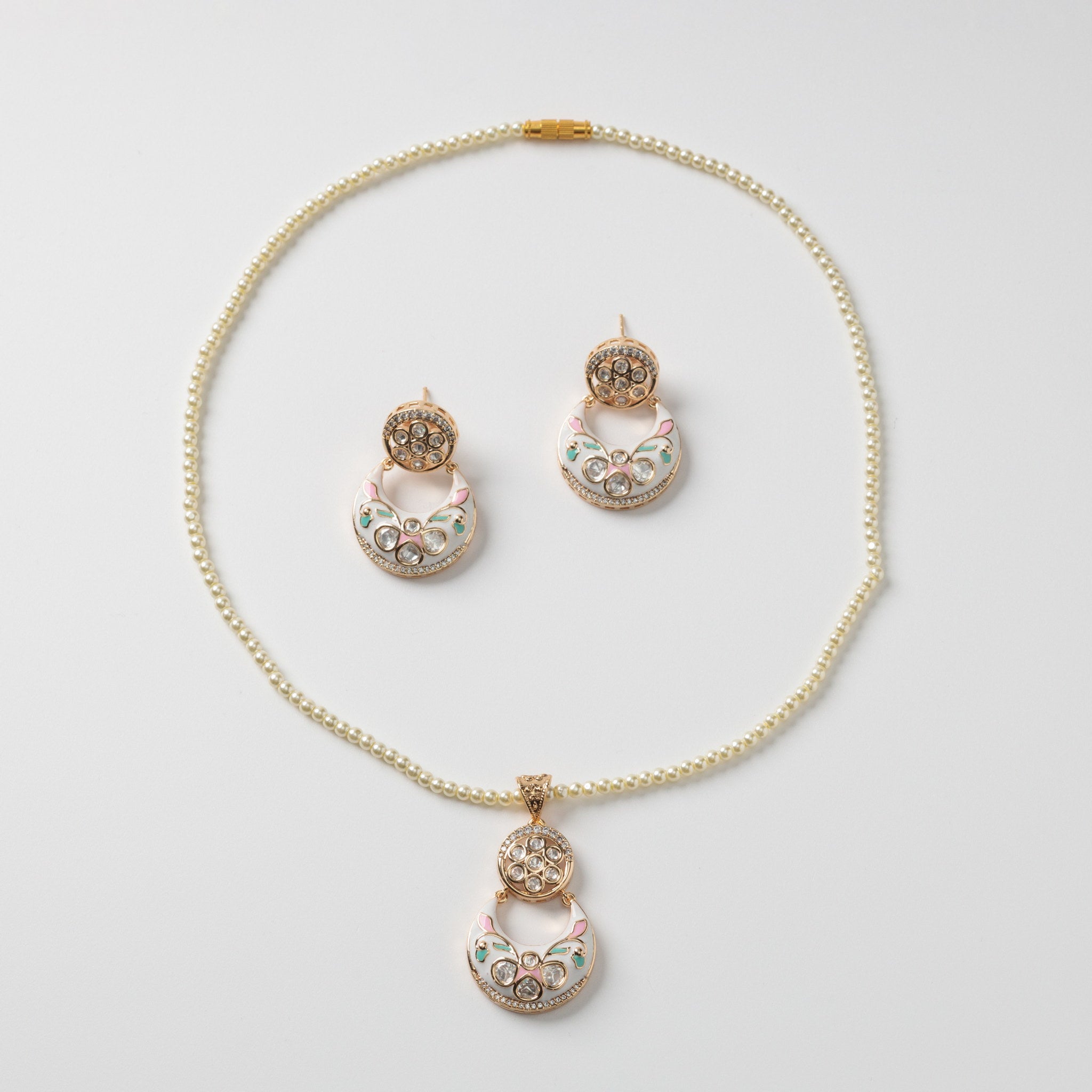 Set colier de perle si cercei, cu email si zirconiu