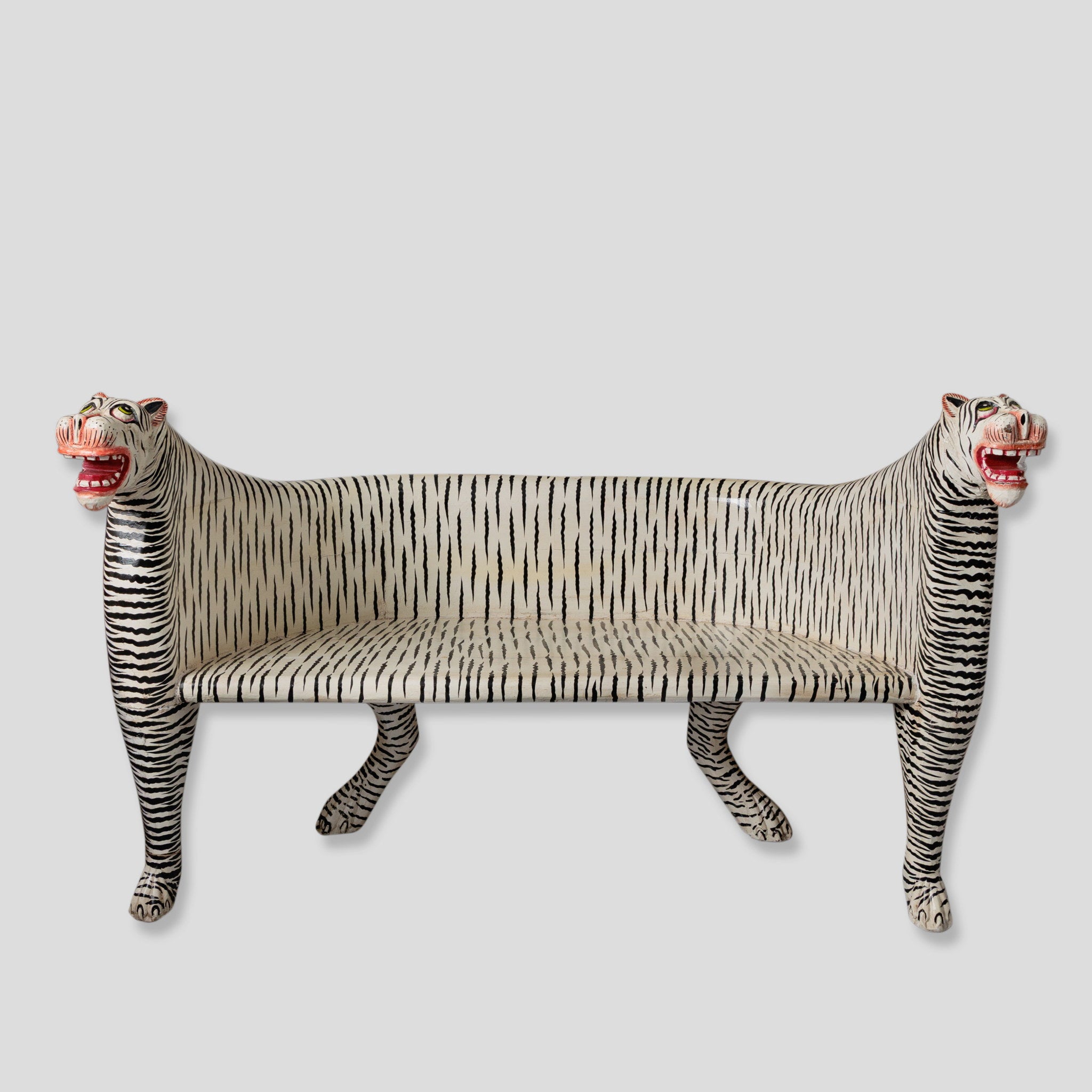 Banca din Lemn Pictat