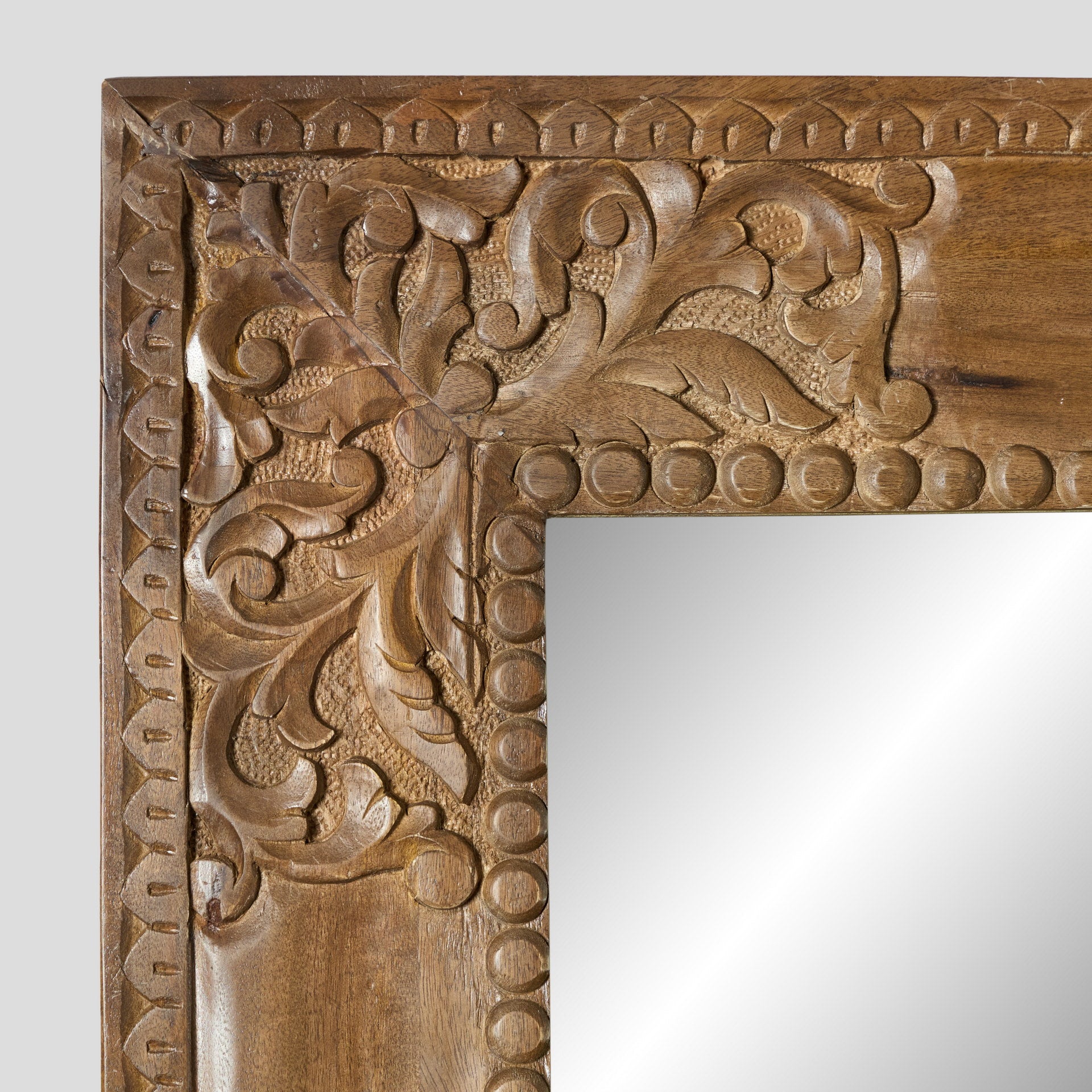 Oglinda decorativa din lemn de tec sculptat manual