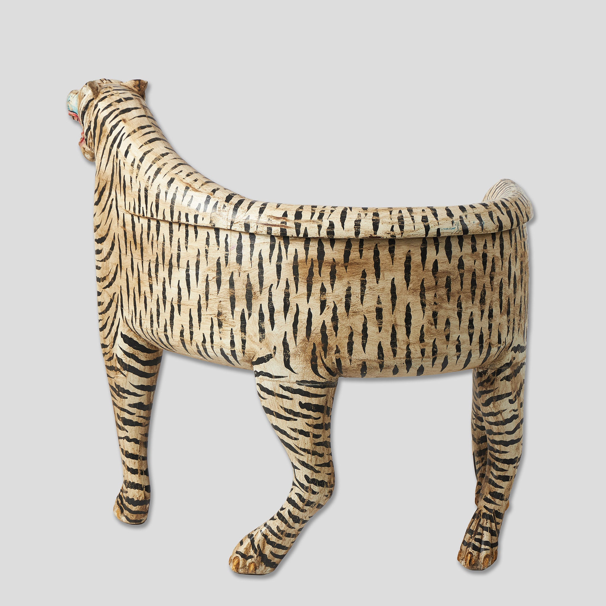 Bancheta Zebra Sculptata