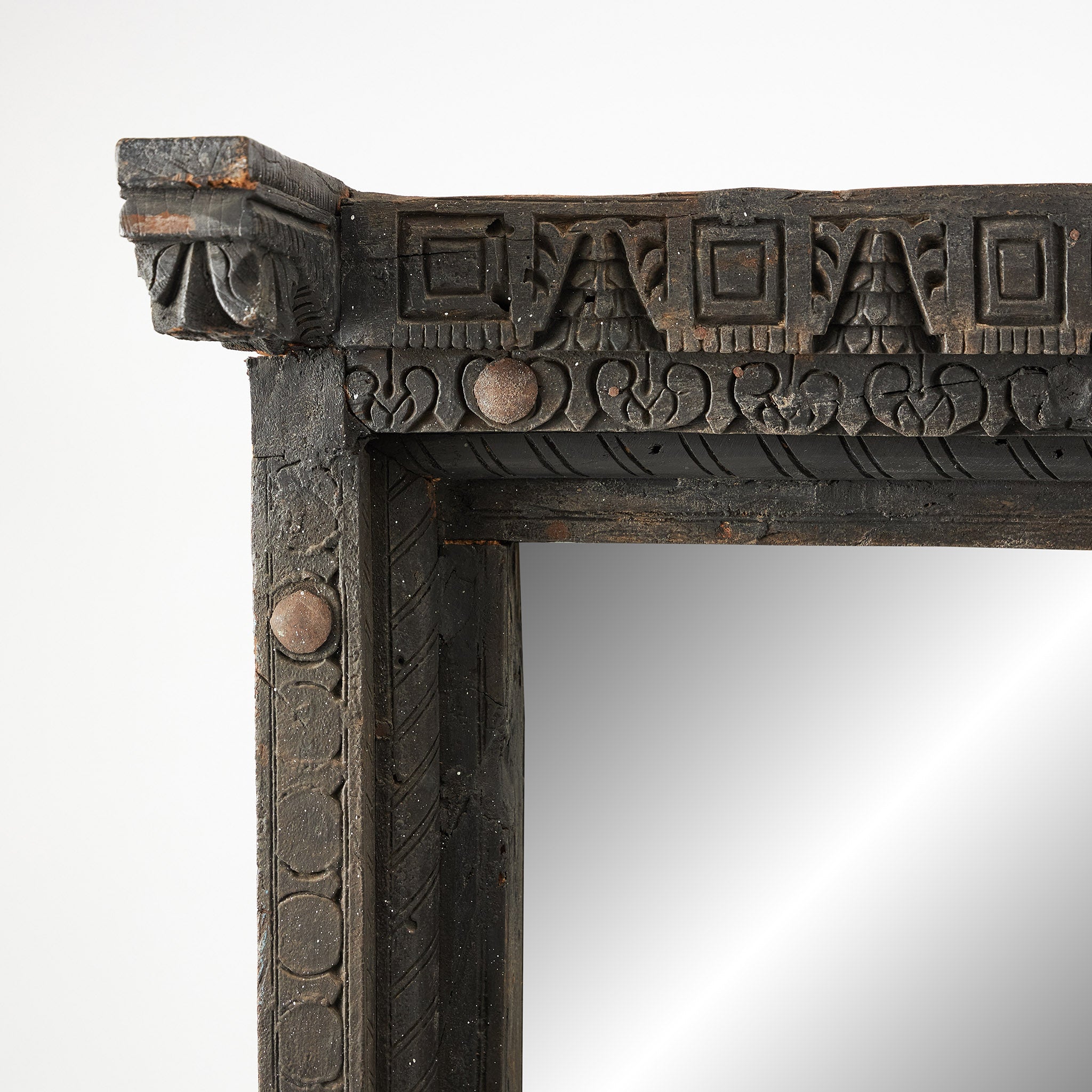 Oglinda cu Rama Sculptata