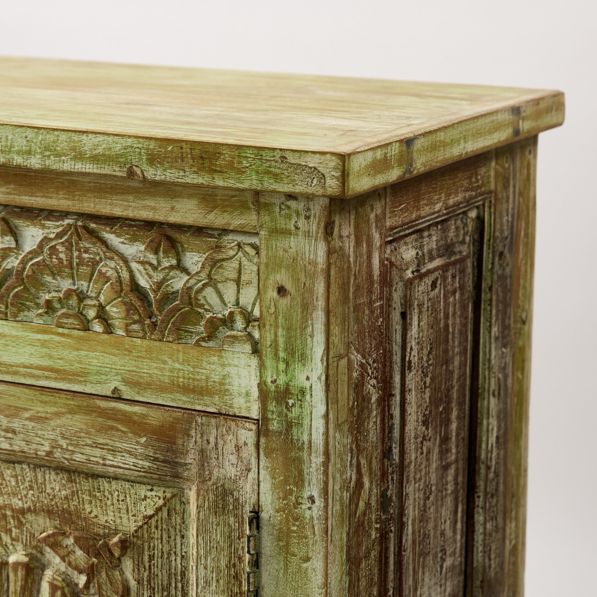 Comoda Sculptata din Lemn de Mango