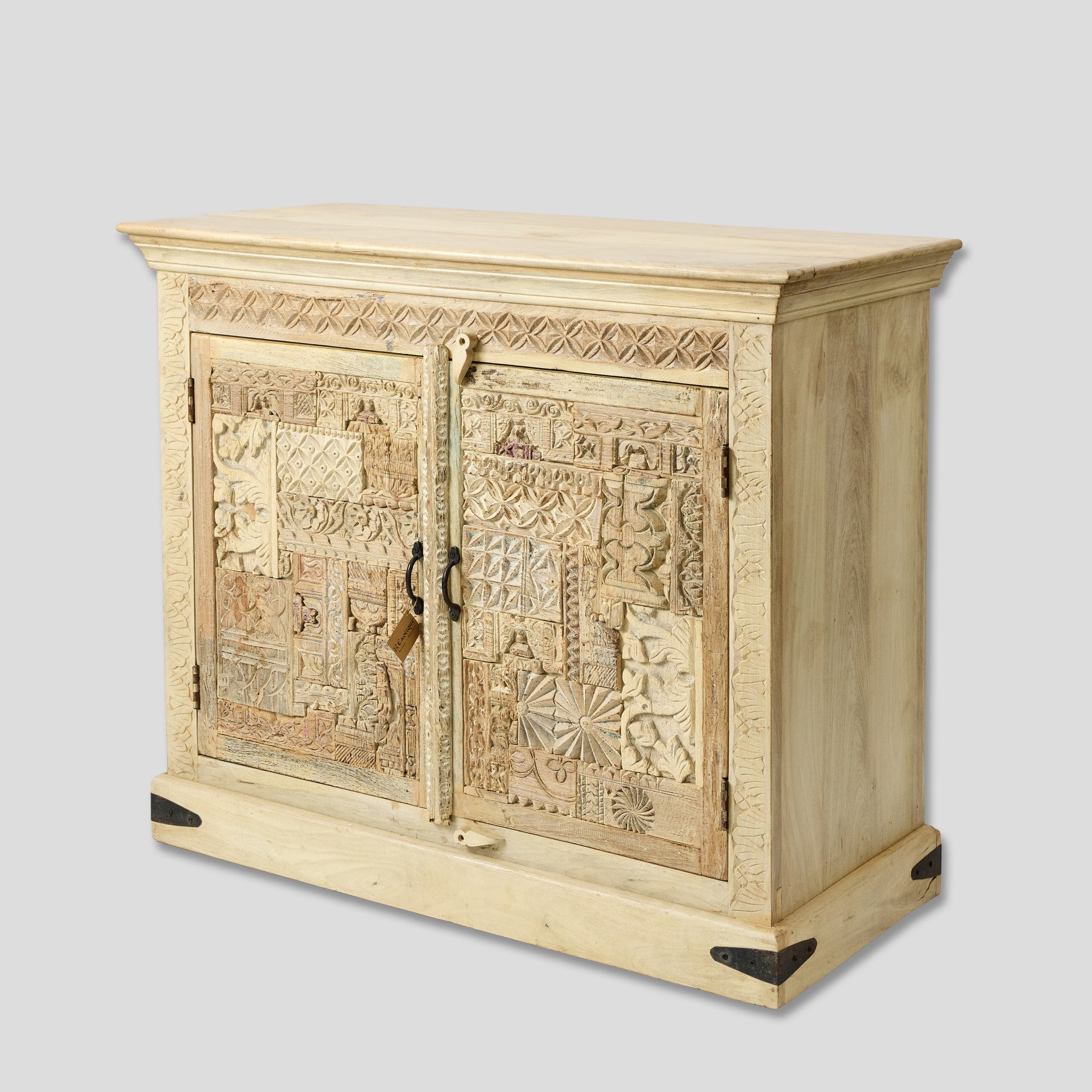 Comoda Sculptata din Lemn de Mango