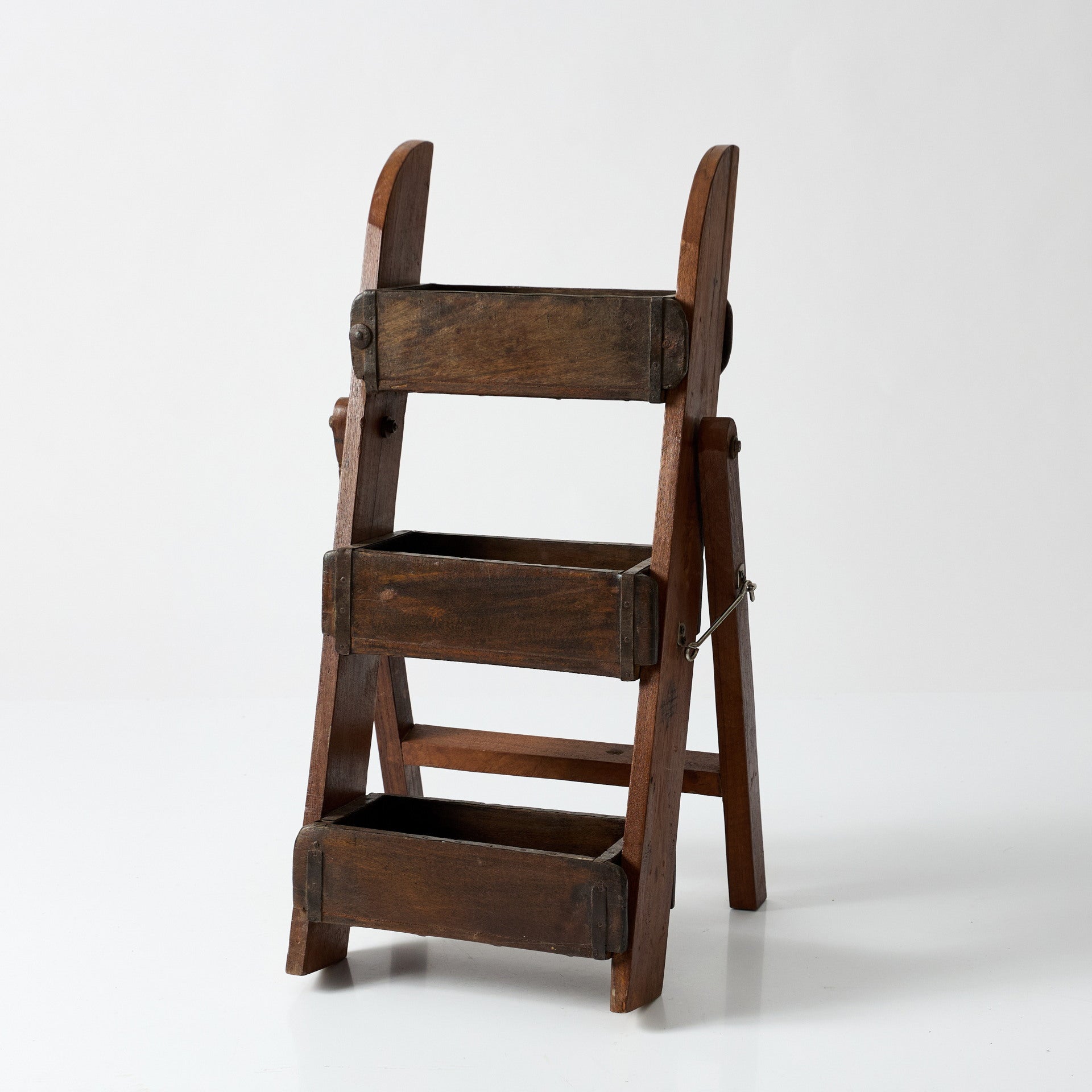 Suport cu 3 Etajere din Lemn