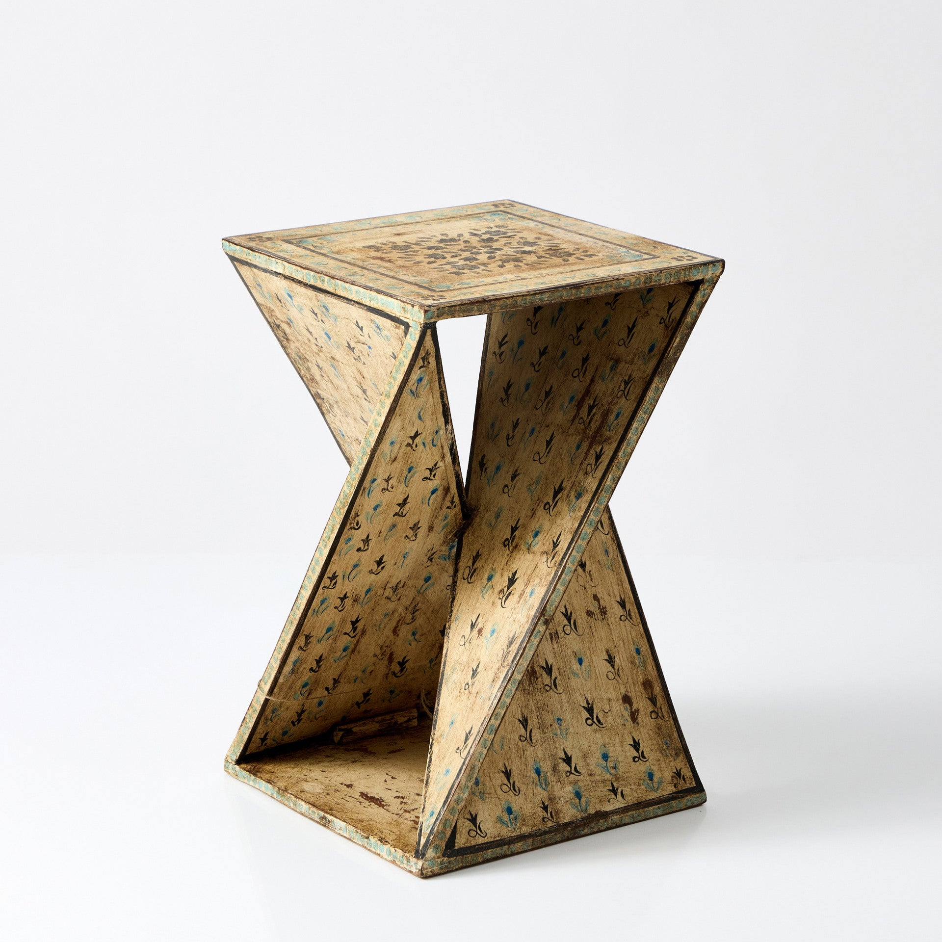 Masuta de cafea din lemn de mango pictat - design totem