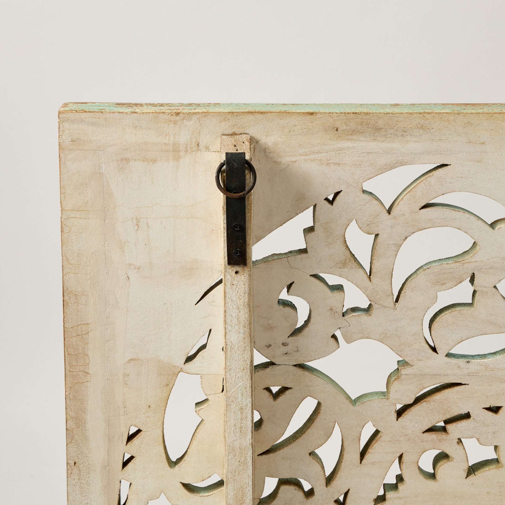 Panou Sculptat cu Motiv Floral