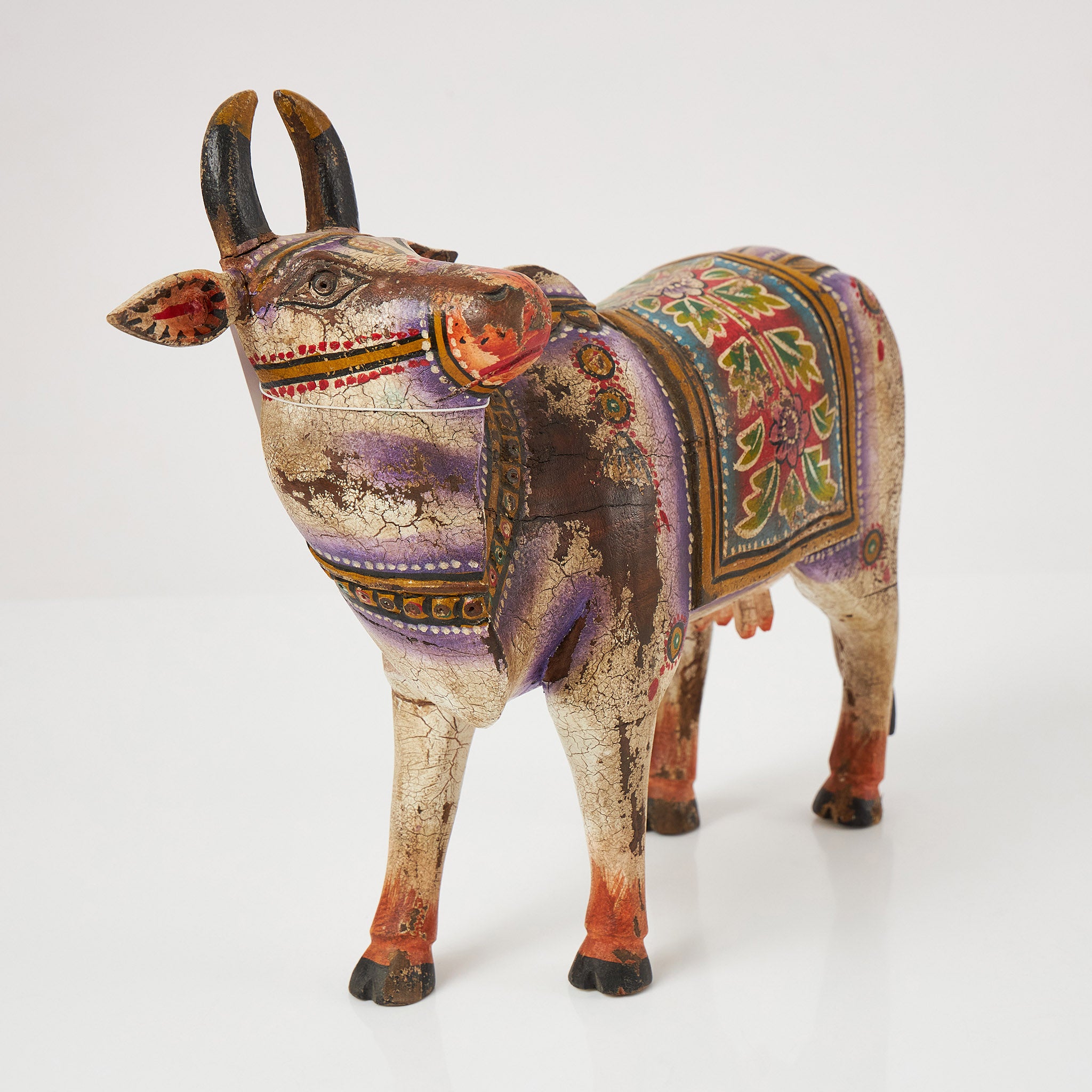 Vaca Decorativa din Lemn Pictat