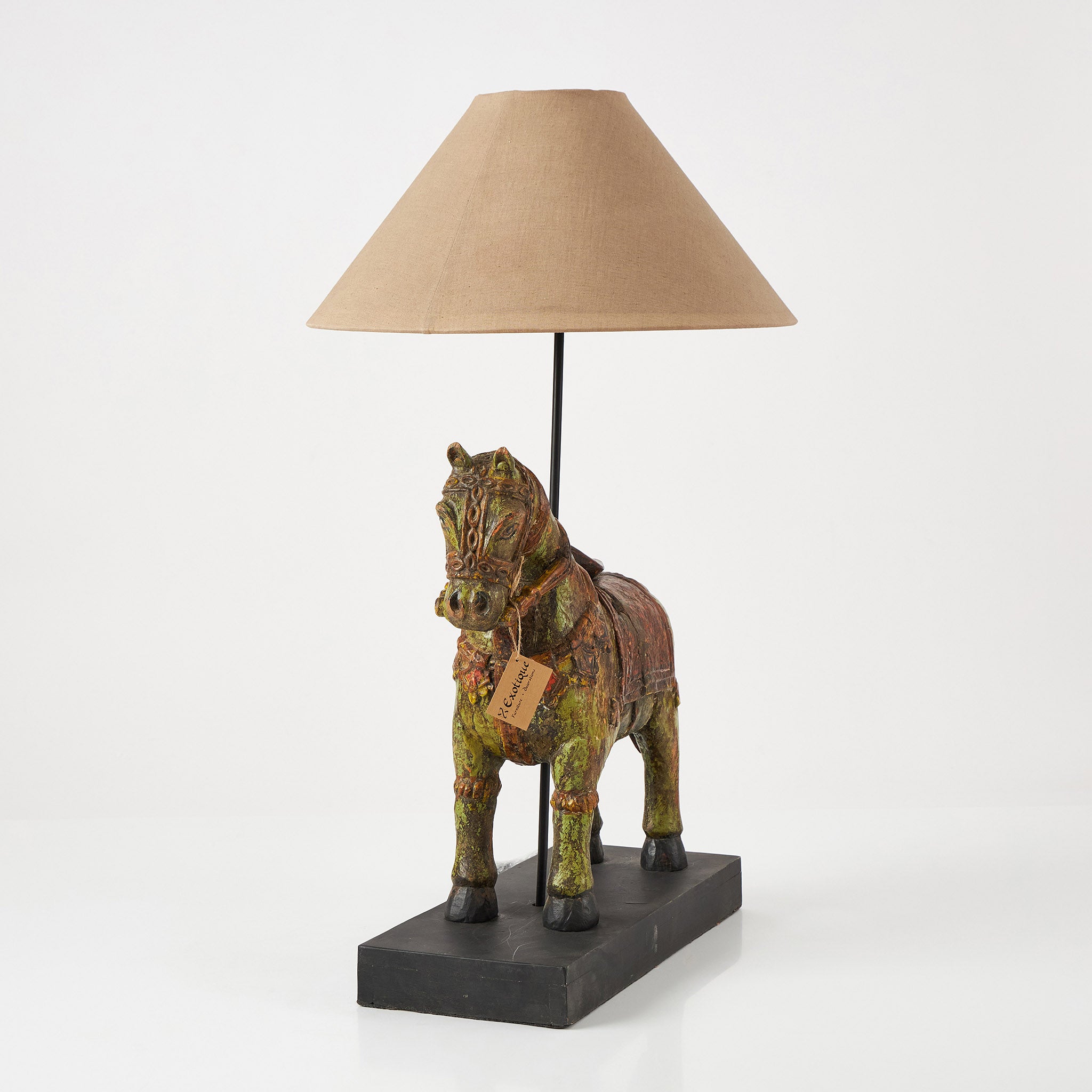 Lampa Electrica cu Abajur si Calut Decorativ