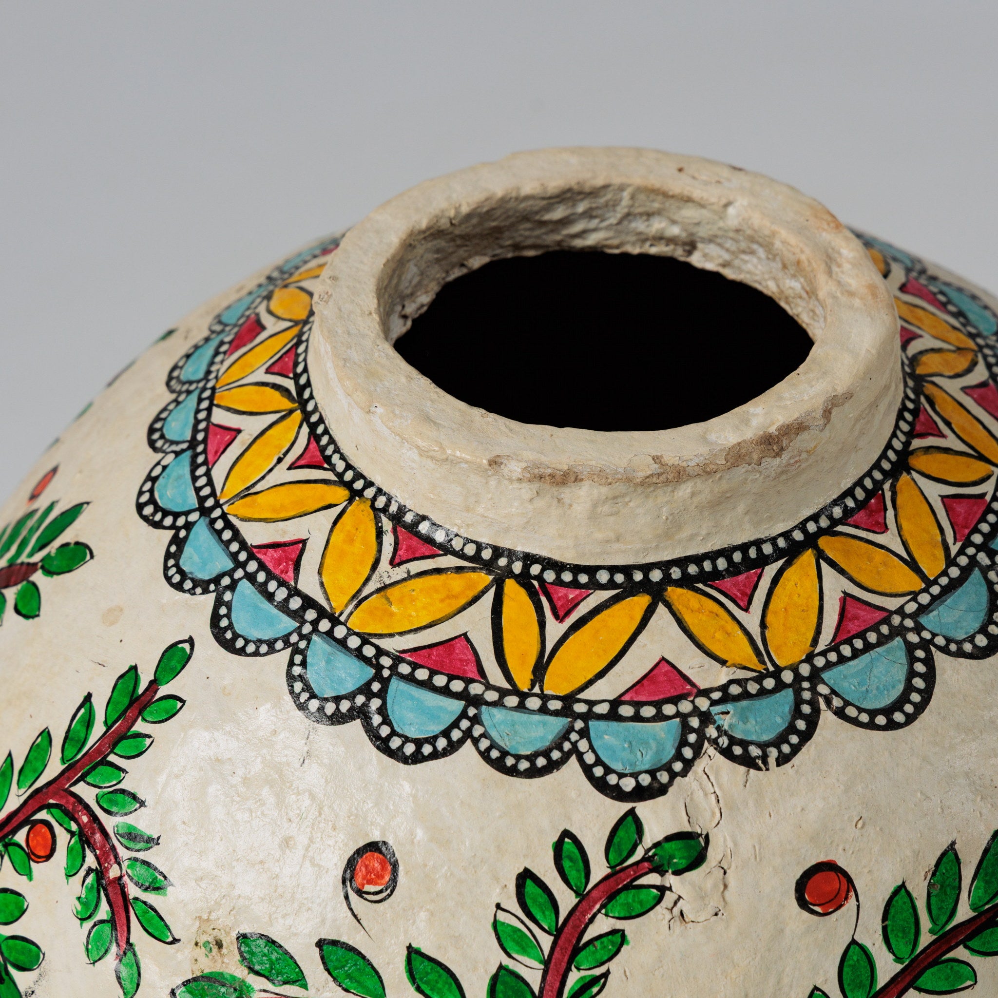 Vas Decorativ din Papier - Mache Pictat